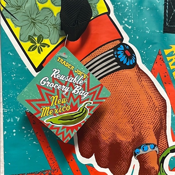 Trader Joe’s New Mexico Land of Enchantment Chile Reusable Plastic Tote Bag - Picture 2 of 8